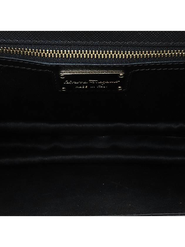 Ferragamo 21 E480 Black Color Saffiano Barazini Gold Metal Chain Cross Bag - SALVATORE FERRAGAMO - BALAAN 6