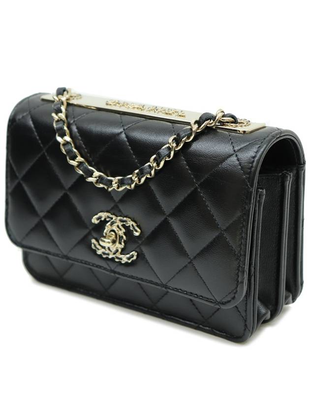 Really clean 23 Year Shinsegae Purchase Trendy CC Mini Cross Bag A - CHANEL - BALAAN 10