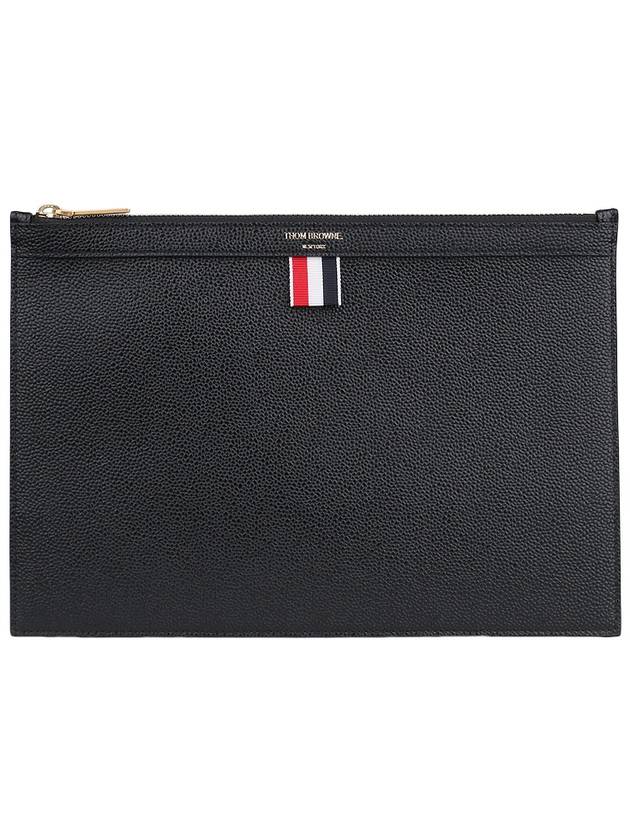 Pebble Grain Three Stripes Zipper Small Clutch Bag Black - THOM BROWNE - BALAAN 3