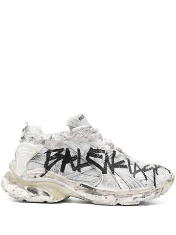 Runner Graffiti Low Top Sneakers White - BALENCIAGA - BALAAN 1