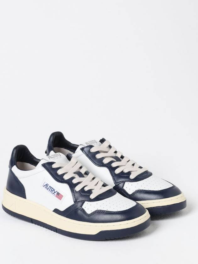 Medalist Navy Tab Low Top Sneakers White Navy - AUTRY - BALAAN 3