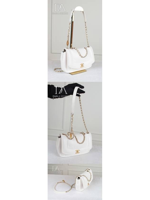 Women s CC Charm Gold Chain Flap Bag No 28 Condition A - CHANEL - BALAAN 4