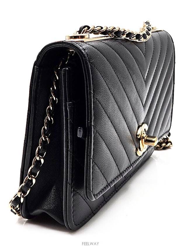 Lambskin chevron trendy cc woc - CHANEL - BALAAN 3