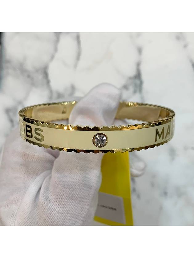 The Medallion Large Bangle Bracelet Gold - MARC JACOBS - BALAAN 6