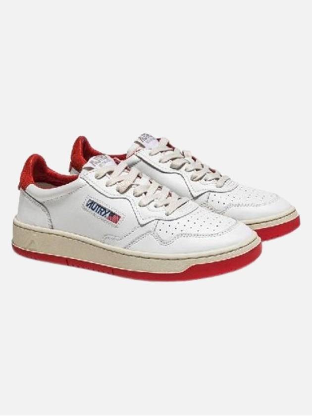 Women's Medalist Red Tab Low Top Sneakers White - AUTRY - BALAAN 2