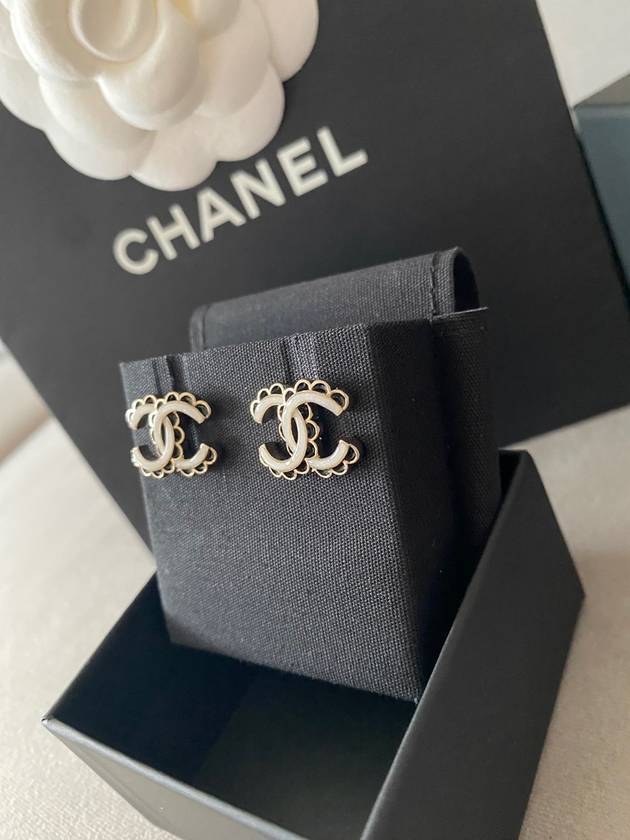 CC logo earring darling ribbons white champagne gold earrings ABE184 - CHANEL - BALAAN 3