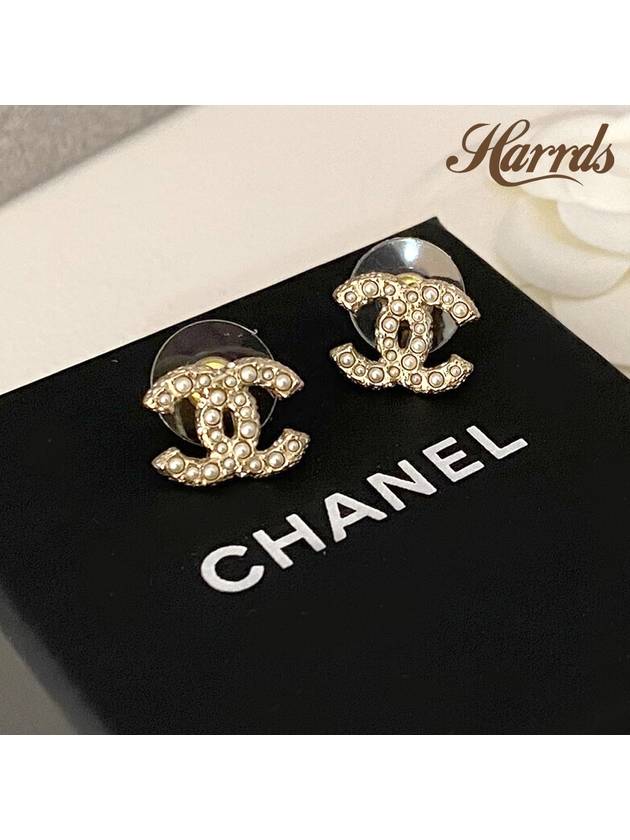 Women's CC Logo Pearl Pearl Earrings Gold - CHANEL - BALAAN 4