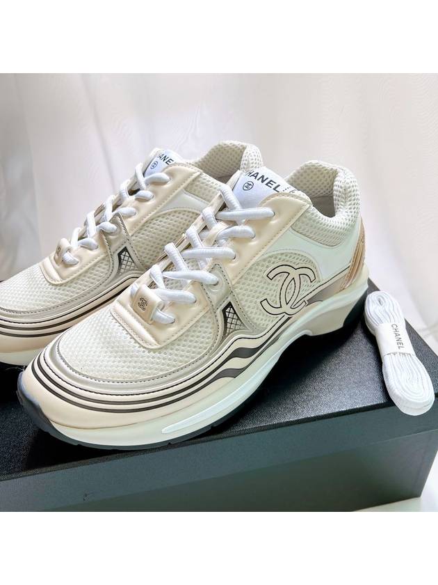 Women CC Logo Fabric Laminated Low Top Sneakers Silver Ivory - CHANEL - BALAAN 4