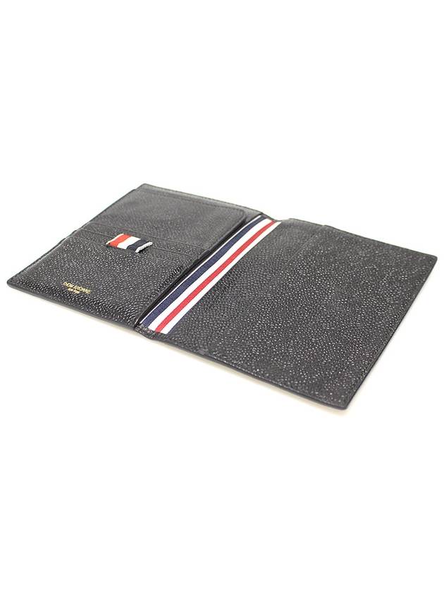 MAW034A00198001 Black Pebble Grain Leather Passport Wallet - THOM BROWNE - BALAAN 4