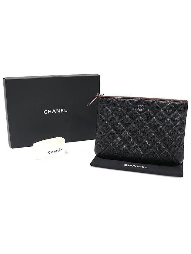 A69252 Black Caviar Silver Classic Medium O CASE Clutch 19th - CHANEL - BALAAN 2