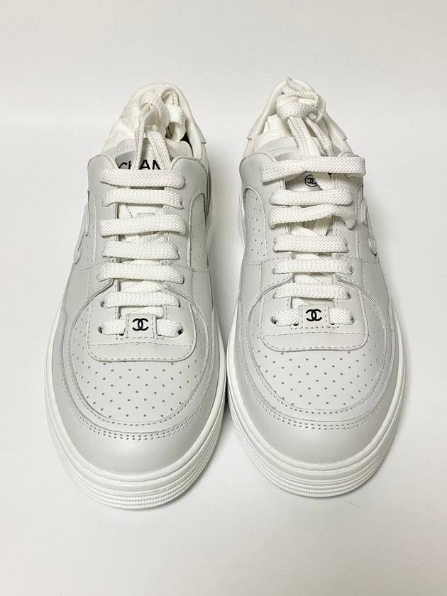 CC Logo Calfskin Low Top Sneakers White - CHANEL - BALAAN 3