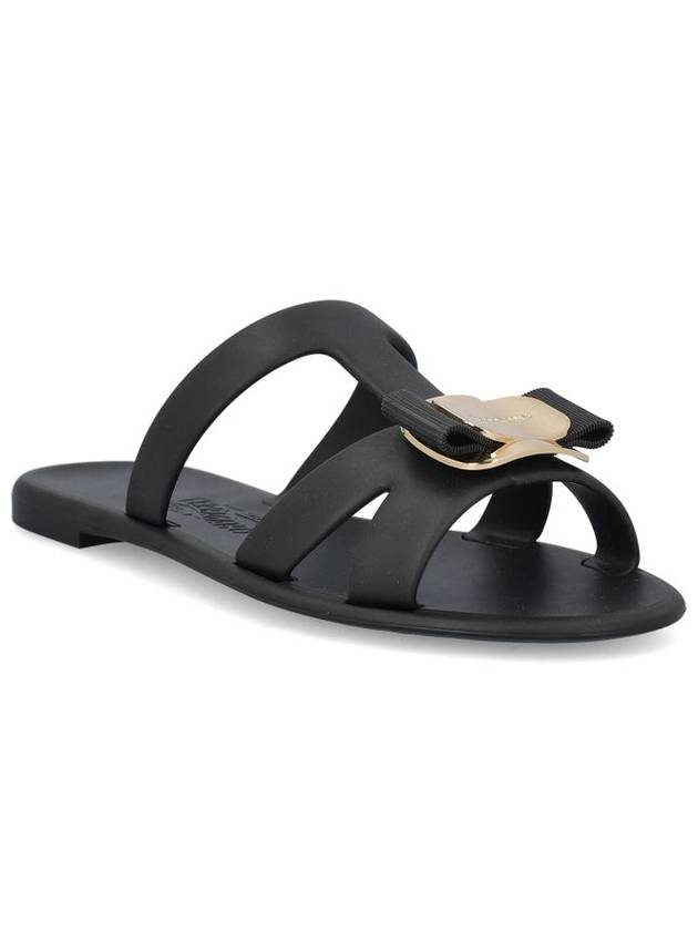 Salvatore Ferragamo Sandals Black - SALVATORE FERRAGAMO - BALAAN 2