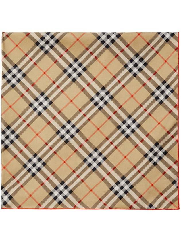 Vintage Check Silk Muffle Beige - BURBERRY - BALAAN 2