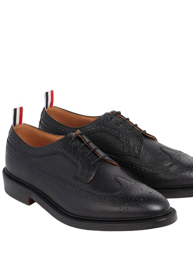 Men's Three Stripes Tab Pebble Grain Long Wing Sole Brogue Black - THOM BROWNE - BALAAN 4