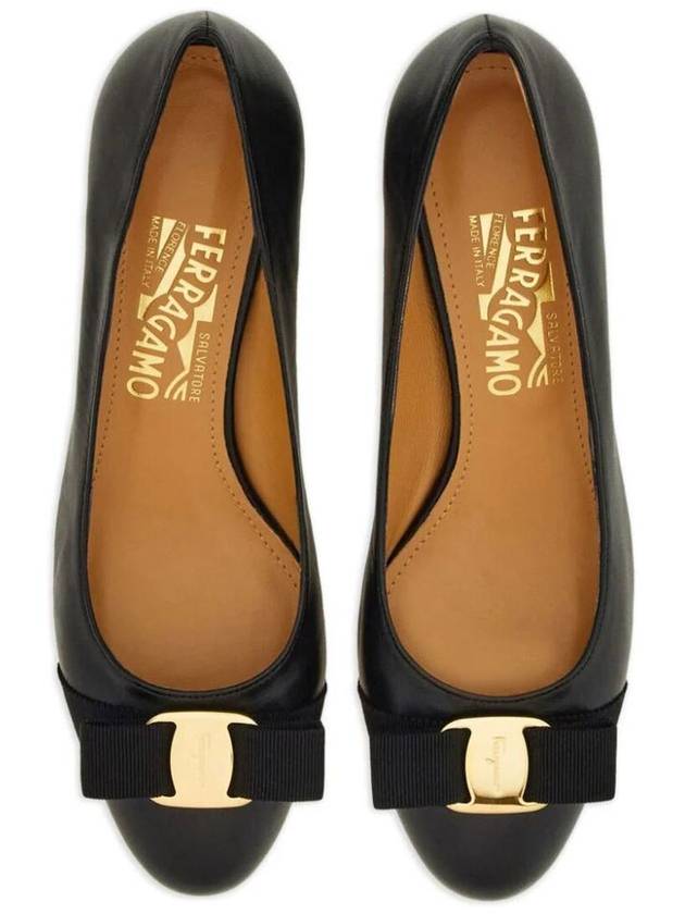 Vana Bow Pumps Black - SALVATORE FERRAGAMO - BALAAN 5