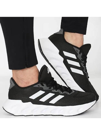 Switch Run Mesh Low Top Sneakers Core Black - ADIDAS - BALAAN 2