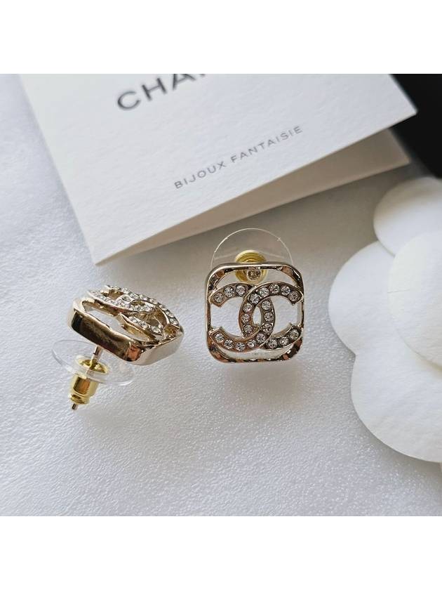 CC logo earrings champagne gold stud square ABA254 - CHANEL - BALAAN 4