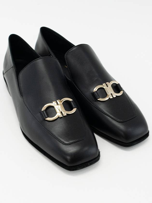 Women's Gancini Loafers Black - SALVATORE FERRAGAMO - BALAAN 7