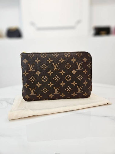 Monogram Ettu Voyage PM Clutch Bag M44500 - LOUIS VUITTON - BALAAN 1