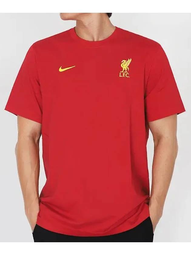 Liverpool FC Club Essentials Short Sleeve T-Shirt Red - NIKE - BALAAN 2