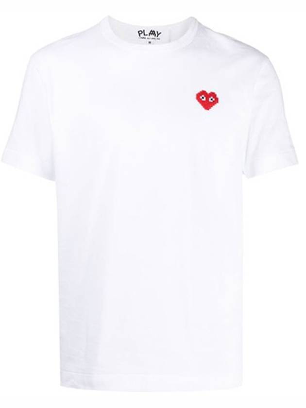 x Invader Pixel Heart Short Sleeve TShirt White AZT3220513 P1T3223 - COMME DES GARCONS PLAY - BALAAN 1