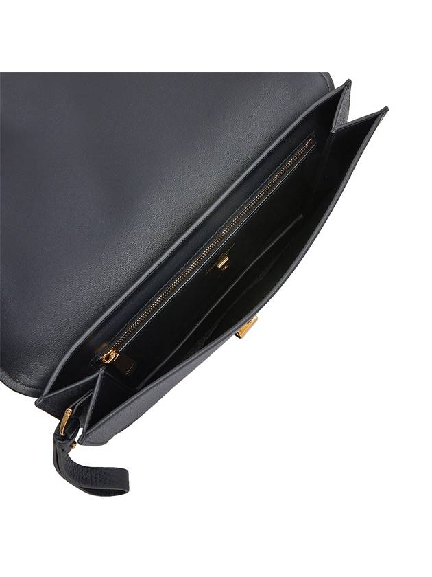 Gancini Margot Clutch Bag Black - SALVATORE FERRAGAMO - BALAAN 7