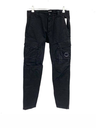 Men's Lens Wappen Stretch Satin Cargo Straight Pants Black - CP COMPANY - BALAAN 2