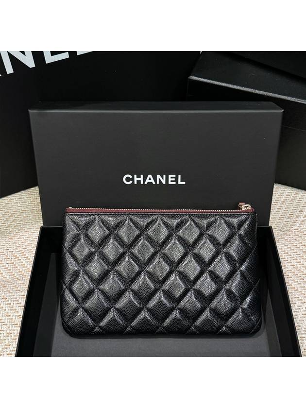 Pouch Caviar Skin Gold CC Logo Black - CHANEL - BALAAN 2