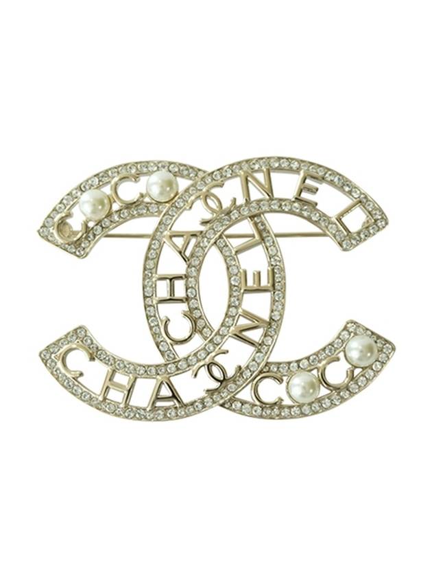 CC Logo Cubic Pearl Brooch Gold - CHANEL - BALAAN 1