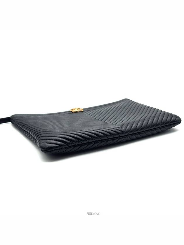 women clutch bag - CHANEL - BALAAN 6