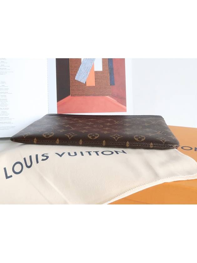 Daily Monogram Pouch Bag Brown Black - LOUIS VUITTON - BALAAN 5