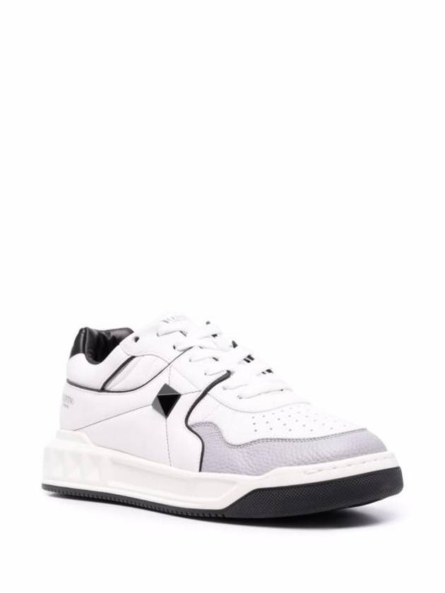 Stud Low Top Sneakers White - VALENTINO - BALAAN 5