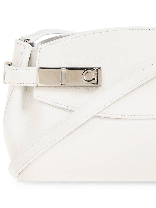 FERRAGAMO ‘Hug’ Shoulder Bag, Women's, White - SALVATORE FERRAGAMO - BALAAN 6