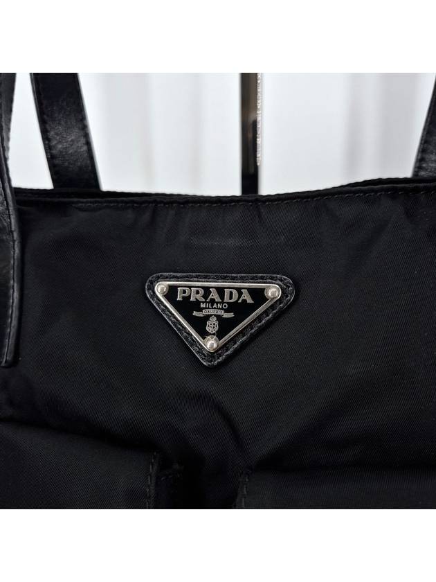 Nylon triangle logo pocket shoulder bag shopper black - PRADA - BALAAN 4