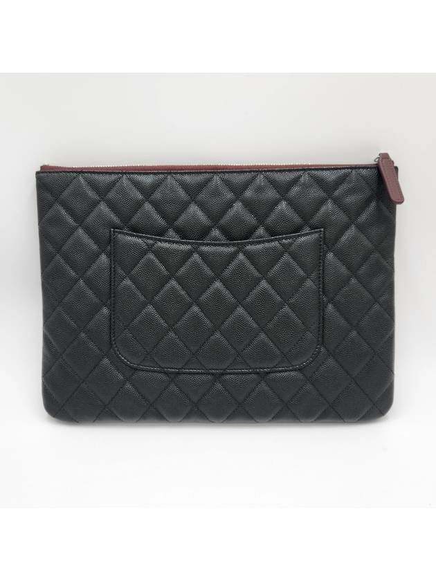 Medium Classic Clutch Bag Caviar Leather & Silver Black - CHANEL - BALAAN 4