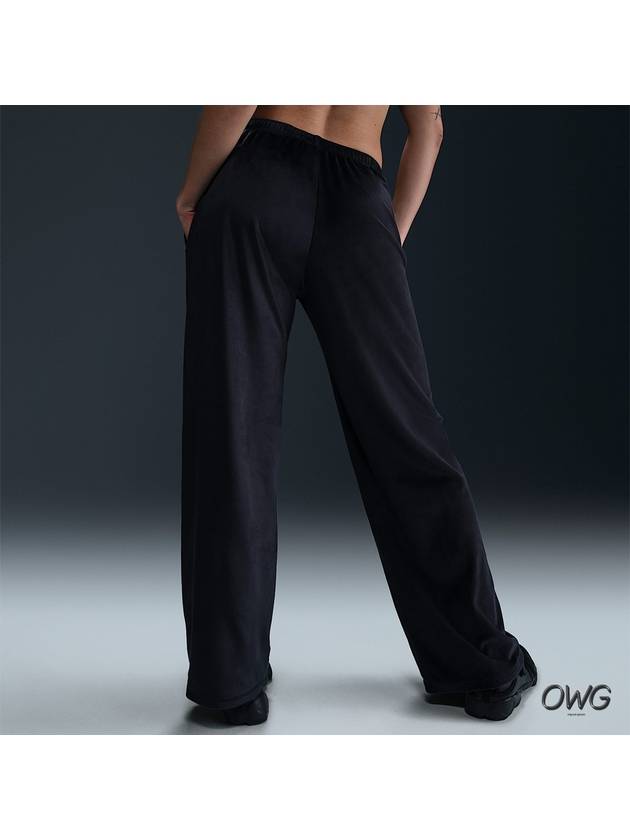 Sportswear Chill Knit Mid-Rise Velour Track Pants Black - NIKE - BALAAN 5