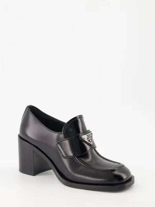 Brushed Leather Loafers Pumps Black - PRADA - BALAAN 2