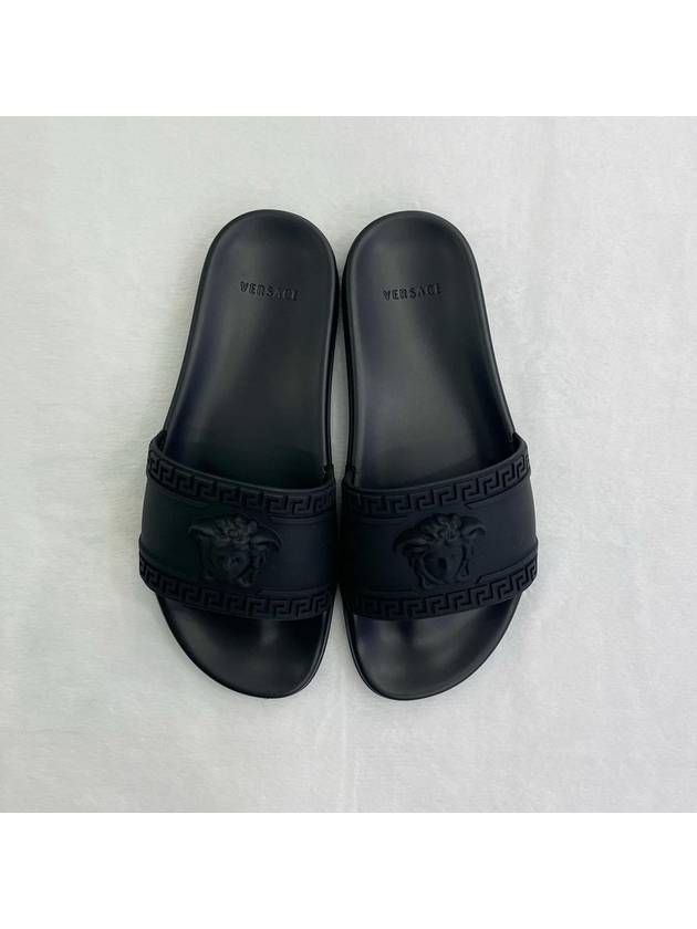 Greca Medusa Embossed Rubber Slippers Black - VERSACE - BALAAN 6