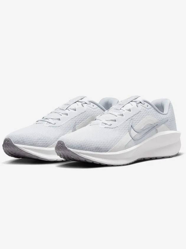 Downshifter 13 Road Low Top Sneakers Photon Dust - NIKE - BALAAN 2