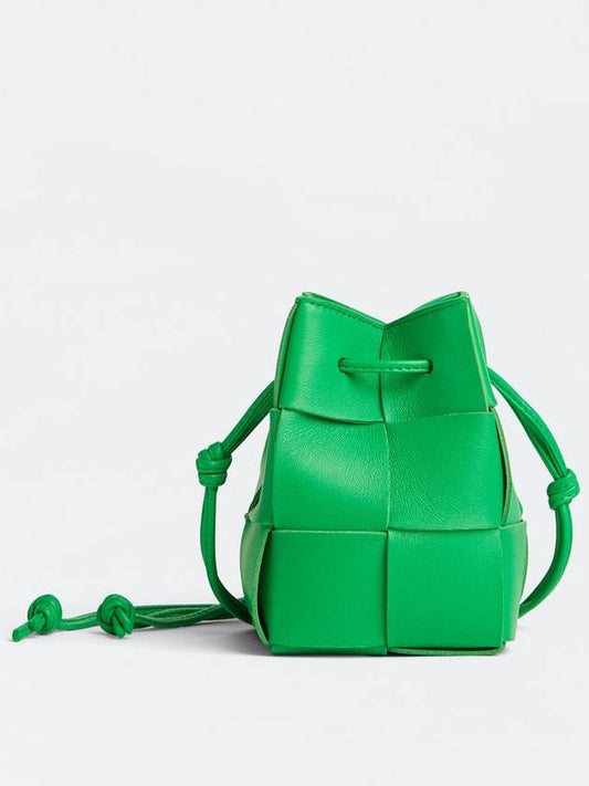 Intrecciato Cassette Small Bucket Bag Parakeet - BOTTEGA VENETA - BALAAN 2