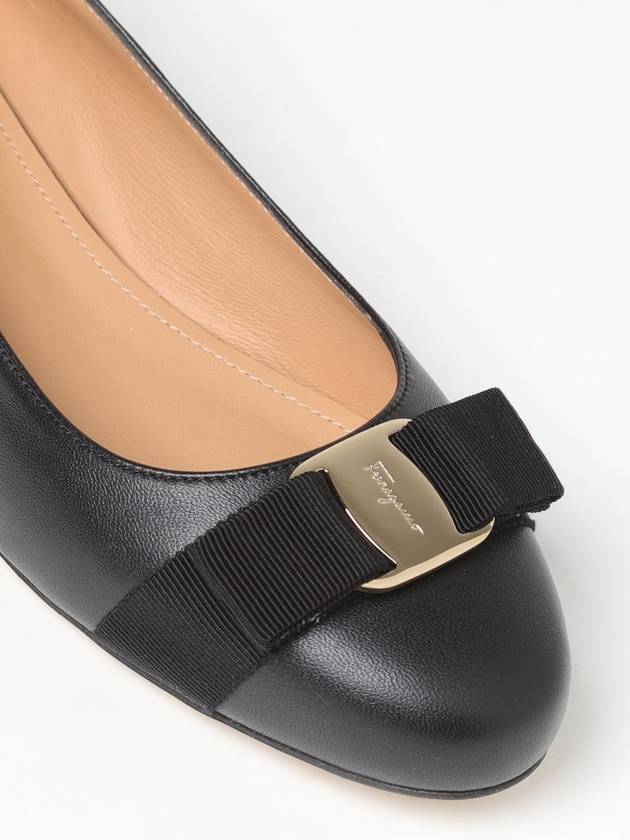 Varina Bow Ballet Flats Black - SALVATORE FERRAGAMO - BALAAN 5