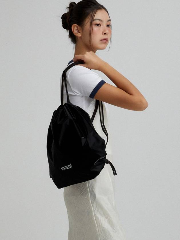 DRAWSTRING GLOSSY BACKPACK BLACK - MACNI - BALAAN 4