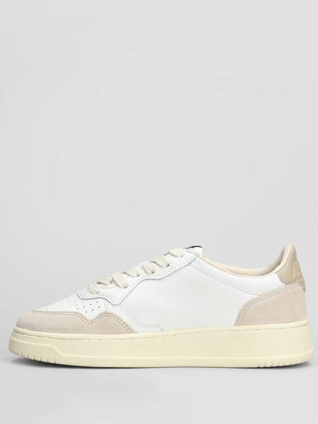 Women's Medalist Leather Low Top Sneakers White Beige - AUTRY - BALAAN 4