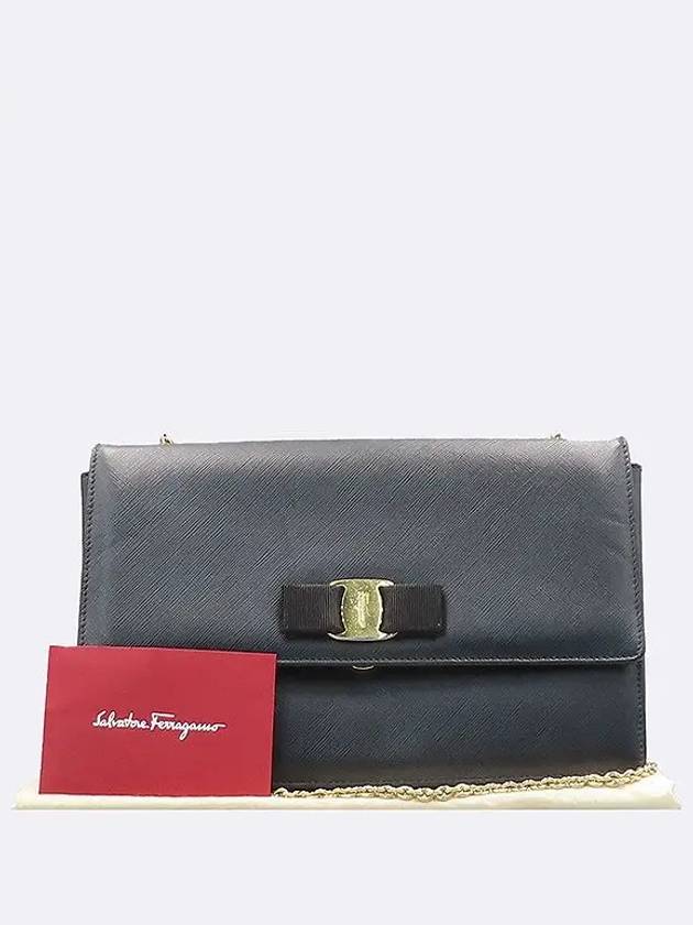 Ferragamo 21 E480 Black Color Saffiano Barazini Gold Metal Chain Cross Bag - SALVATORE FERRAGAMO - BALAAN 1