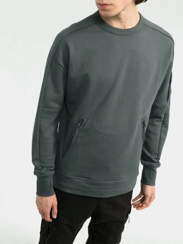 Men's Diagonal Lens Wappen Crew Neck Sweatshirt Gray - CP COMPANY - BALAAN.