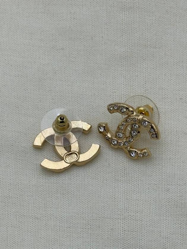 24S CC logo earrings crystal gold ABD310 - CHANEL - BALAAN 5