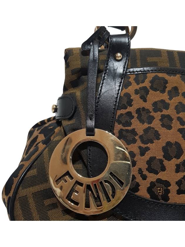 Women s 8BR628 Zuka Leopard Fabric Gold Logo Decorated Shoulder Bag - FENDI - BALAAN 6