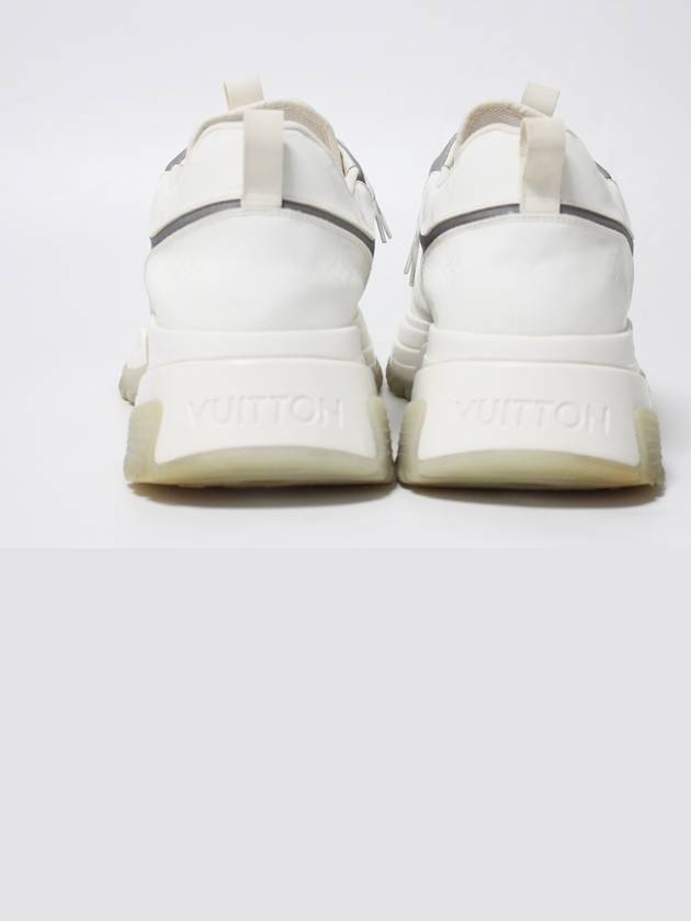 Pulse Runaway Sneakers 8 5 - LOUIS VUITTON - BALAAN 5