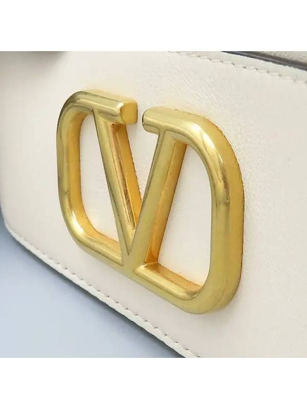 3W2P0T83HPF Ivory color leather V logo signature chain bucket cross bag - VALENTINO - BALAAN 4