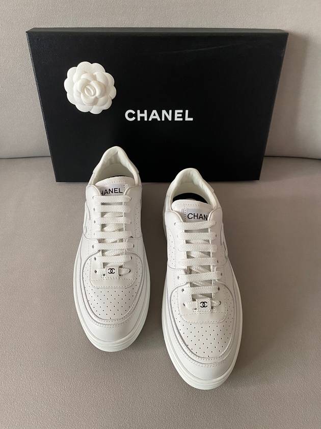 CC Logo Calfskin Low Top Sneakers White - CHANEL - BALAAN 4